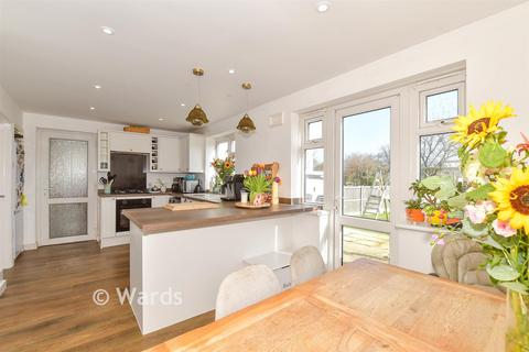 3 bedroom semi-detached house for sale, Churchill Avenue, Deal CT14