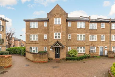 1 bedroom end of terrace house for sale, Cornwallis Square, London N19