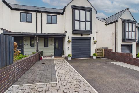 4 bedroom semi-detached house for sale, Hollyhock Way, Paignton