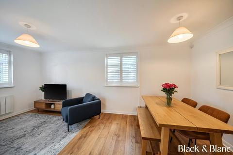 2 bedroom apartment for sale, Hanson Close, Beckenham, BR3