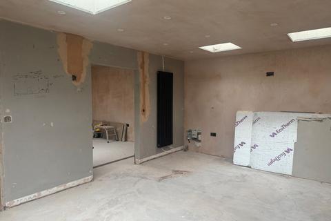 1 bedroom bungalow for sale, 18A Lon Gwendraeth, Morriston, Swansea, West Glamorgan, SA6 7ER