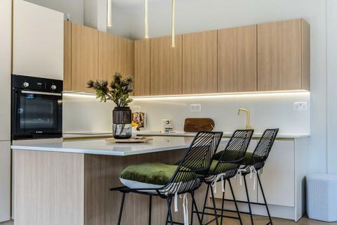 4 bedroom semi-detached house for sale, Peter Avenue, London NW10