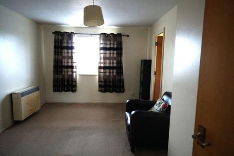 2 bedroom flat to rent, Fenman Gardens, Goodmayes.