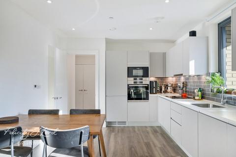 1 bedroom flat for sale, Parkside Avenue, London, SE10
