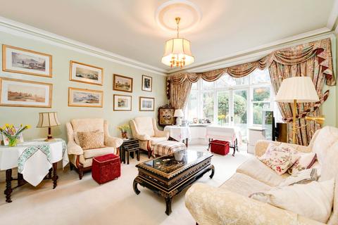 6 bedroom semi-detached house for sale, Arden Road, London, N3