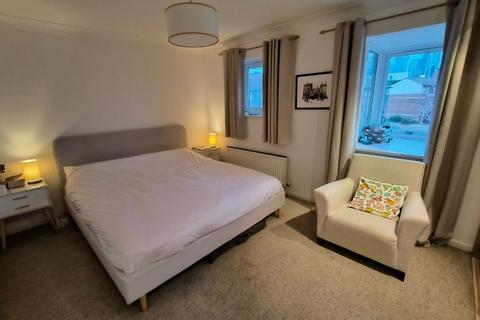 3 bedroom semi-detached house for sale, Barnfield Place, London, E14