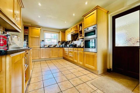 undefined, Townsend Gardens, Halberton EX16