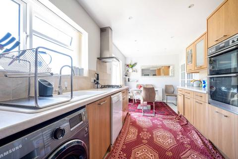 3 bedroom semi-detached house to rent, Hornbeam Road, Guildford, GU1, Guildford, GU1