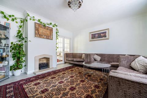 3 bedroom semi-detached house to rent, Hornbeam Road, Guildford, GU1, Guildford, GU1