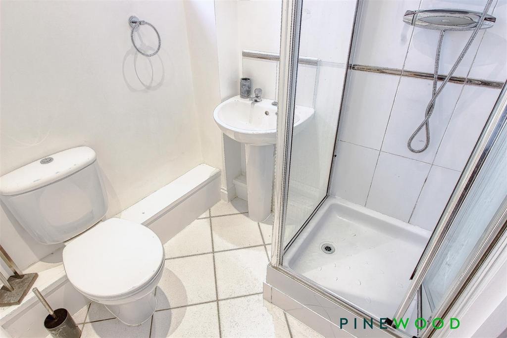 Ensuite shower room