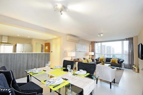 3 bedroom apartment to rent, St. Johns Wood Park, London NW8