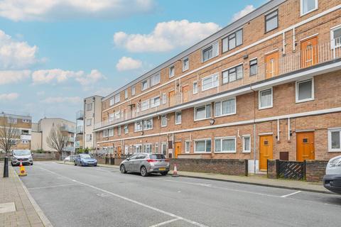 2 bedroom maisonette for sale, London E3