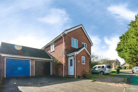 3 bedroom detached house for sale, Pilgrims Way, Harleston