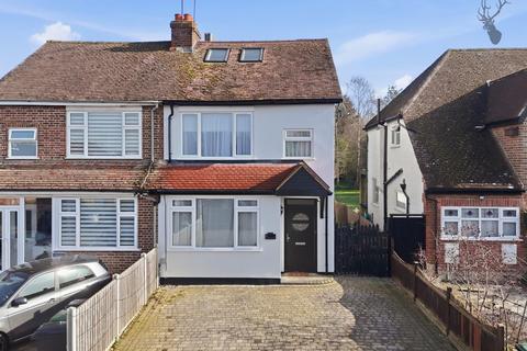 undefined, New Farm Drive, Abridge, Romford