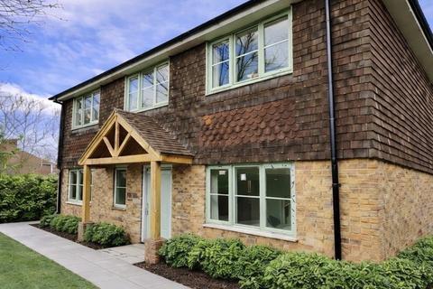 undefined, New Road, Guildford GU4