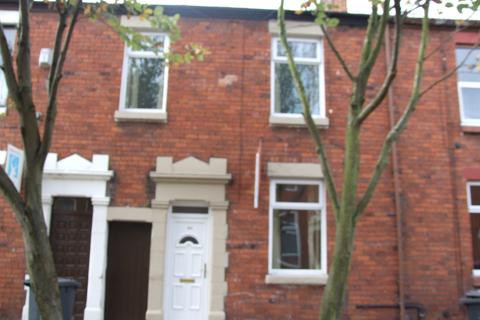 3 bedroom terraced house to rent, Dallas Street, Preston PR1