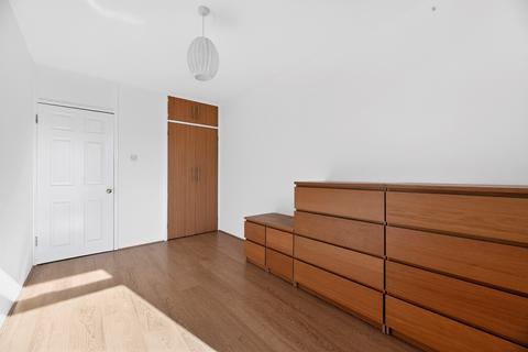 2 bedroom flat for sale, Wimbledon Park Side, London