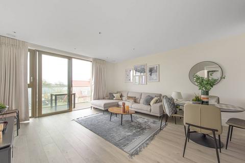2 bedroom flat to rent, Chaplin Drive, Enfield, BARNET, EN4