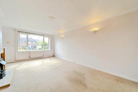 3 bedroom house to rent, Stonegate Close, LEEDS