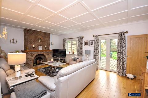 4 bedroom bungalow for sale, Ardleigh Green Road, Borders of Emerson Park, Hornchurch, RM11