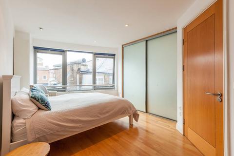 2 bedroom flat for sale, Garden Walk, Shoreditch, London, EC2A