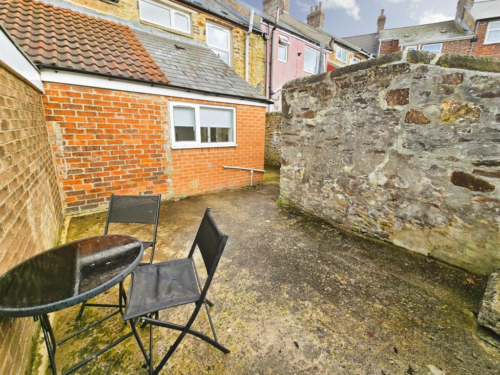 Rear Courtyard
