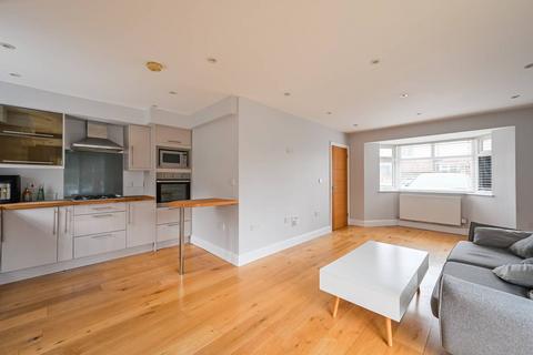 1 bedroom end of terrace house to rent, Clavering Road, Aldersbrook, London, E12