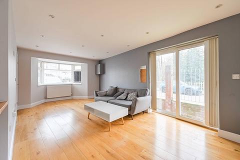 undefined, Clavering Road, Aldersbrook, London, E12