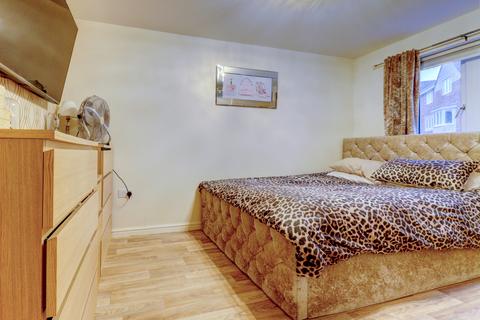 2 bedroom apartment for sale, Trinity Circle, Buckinghamshire HP11