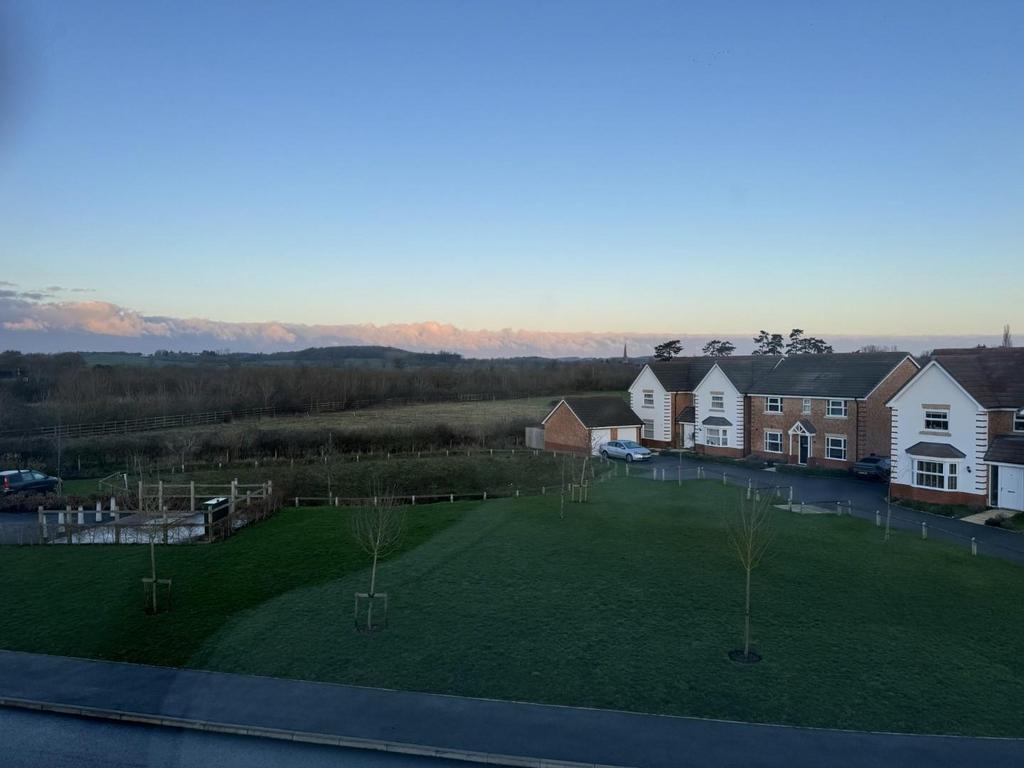 Yew Tree Way View.jpg