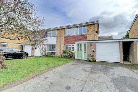 3 bedroom semi-detached house for sale, Hayfield Drive, High Wycombe HP15