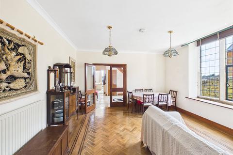 undefined, Chapelfields, Randwick, Stroud, Gloucestershire, GL6