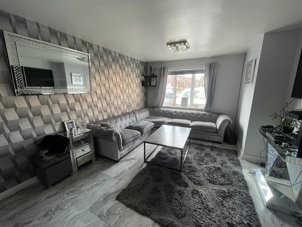 Front Lounge/Dining Room
