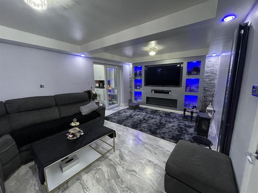 Rear Lounge