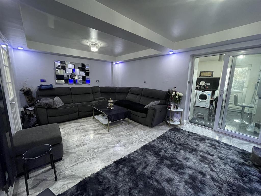 Rear Lounge