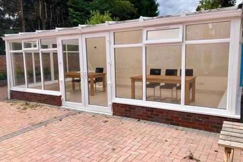undefined, Chester Road North, KIDDERMINSTER