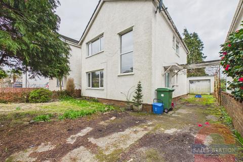 Heol Hir, Llanishen, CF14