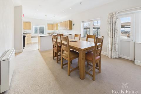 2 bedroom apartment for sale, Esplanade, North Yorkshire YO11