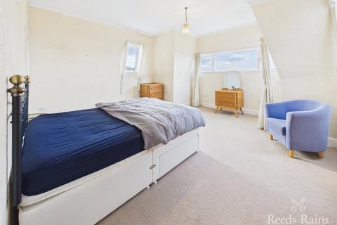 2 bedroom apartment for sale, Esplanade, North Yorkshire YO11