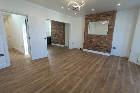 3 bedroom duplex for sale, Palermo Road, Willesden Junction / Kensal Green NW10