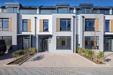 undefined, Les Bas Courtils Road, St Sampson's, Guernsey, GY2