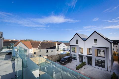 undefined, Les Bas Courtils Road, St Sampson's, Guernsey, GY2