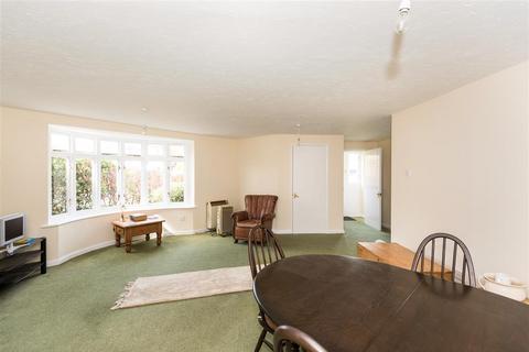 undefined, Walker Road, Maidenbower, CRAWLEY