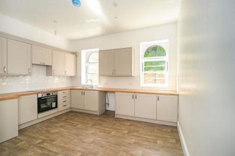 1 bedroom house to rent, A Coburg Place, Torquay, TQ2