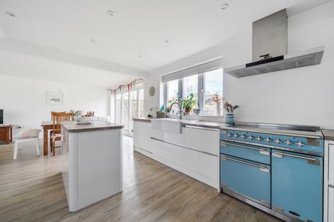 3 bedroom detached house for sale, Hynesbury Road, Friars Cliff, Christchurch, BH23