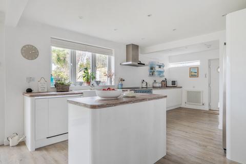 3 bedroom detached house for sale, Hynesbury Road, Friars Cliff, Christchurch, BH23