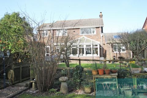 4 bedroom detached house for sale, Cooper Road, Newport, Isle Of Wight