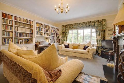 3 bedroom flat to rent, Lansdown Road, Cheltenham GL51 6PU