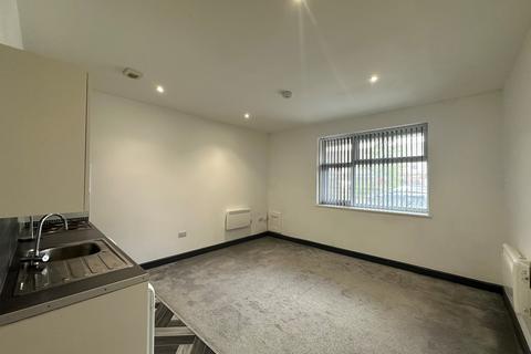 Studio to rent, Broadway Courtyard, Nelson, BB9