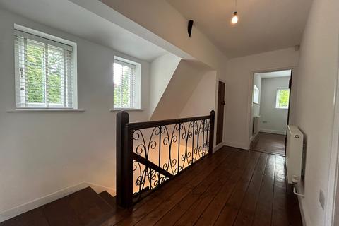 undefined, Hale Road, Liverpool, L24